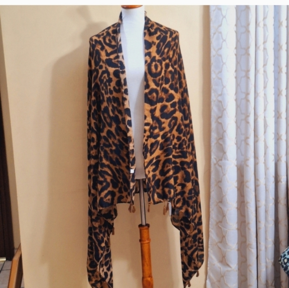 Animal Print  Black Tan Print Lightweight Viscosa  Tassel Trim  Scarf